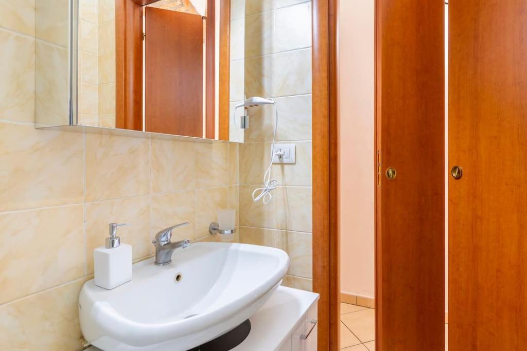Modern In Next To Metro M5 - Sarca 73 Apartment Mailand