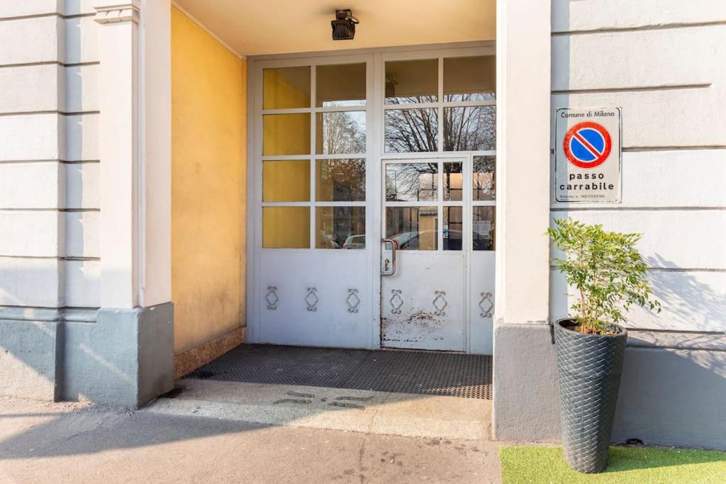Apartment Modern In Next To Metro M5 - Sarca 73 *